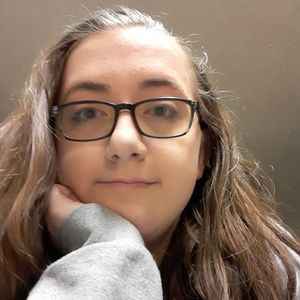 Meet your Posher, Deanna